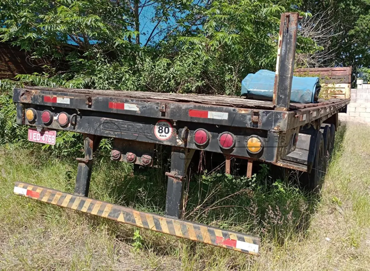 LOTE 001 - Semi-Reboque