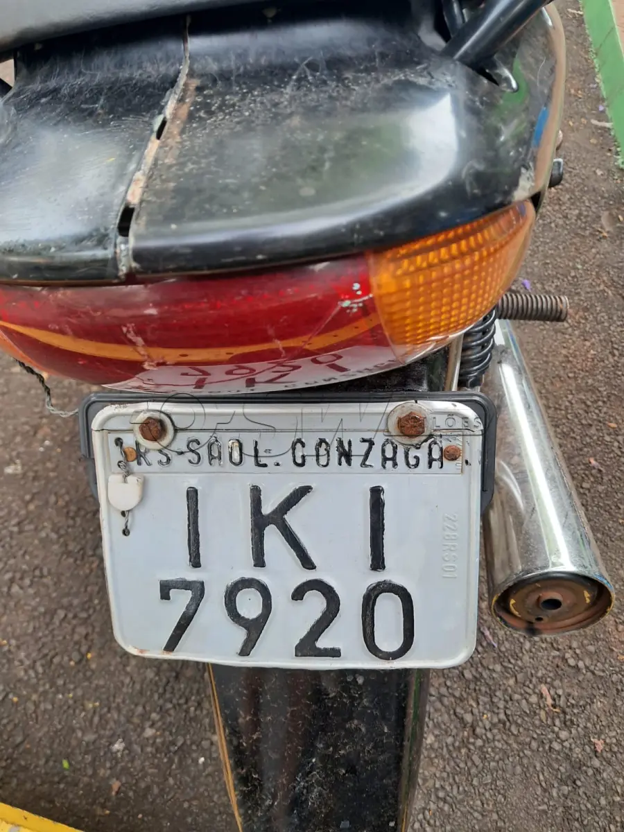 LOTE 002 - HONDA C100 BIZ
