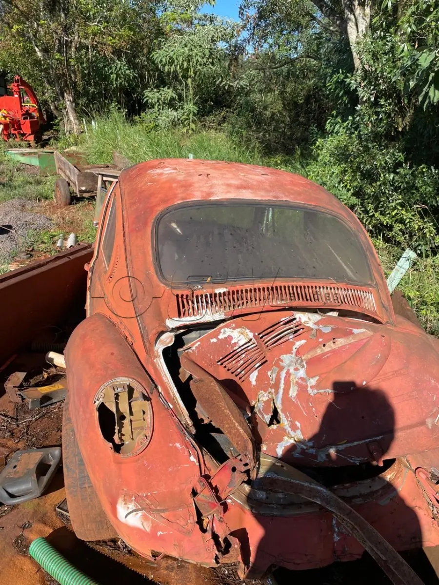 LOTE 006 - AUTOMÓVEL VOLKSWAGEN FUSCA