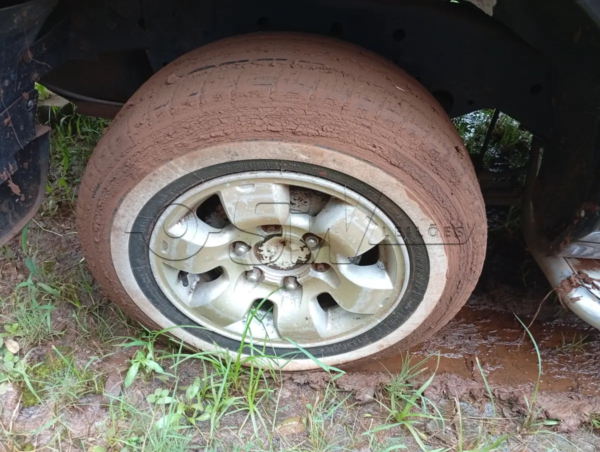 LOTE 005 - UTILITÁRIO NISSAN MISTRAL STW, Placas IXW 5799, RENAVAM 01119936460