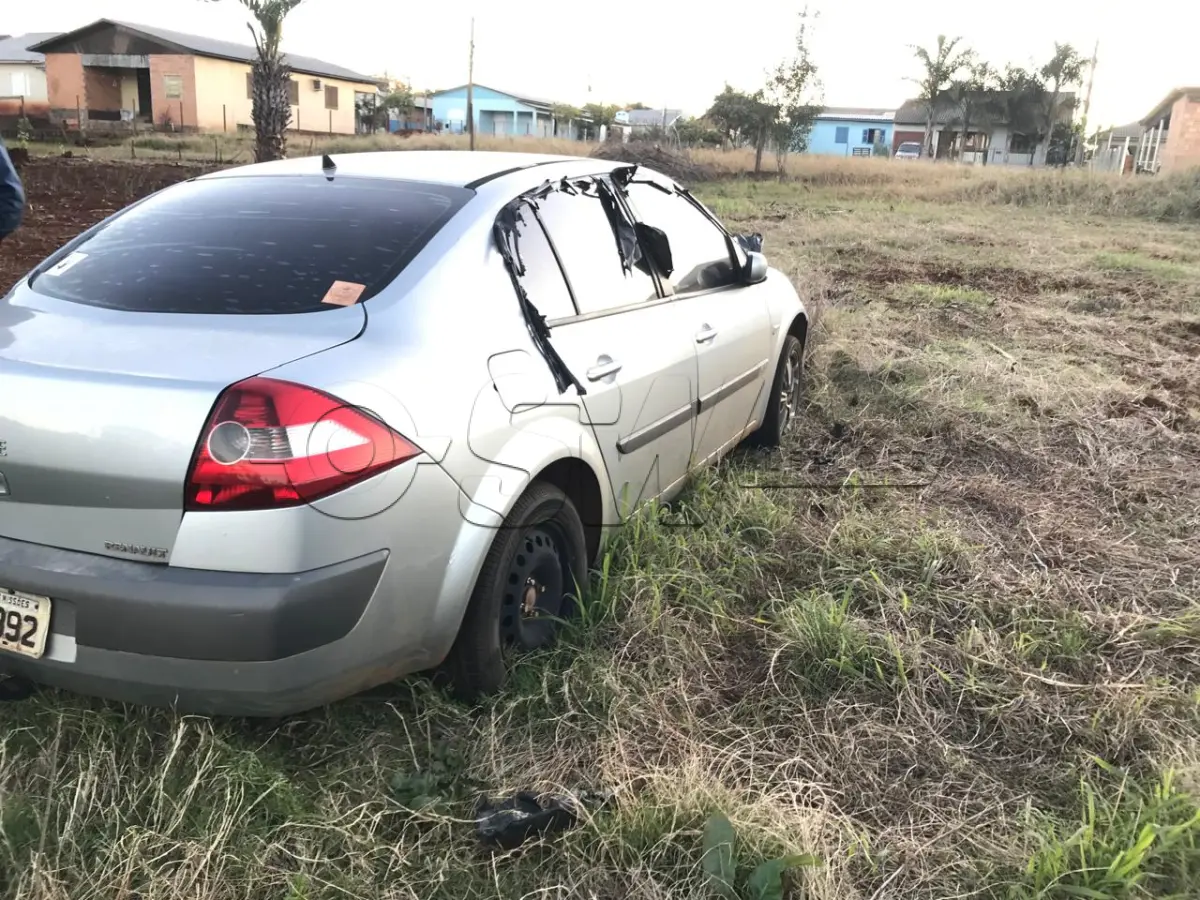 LOTE 001 - RENAULT MEGANESD