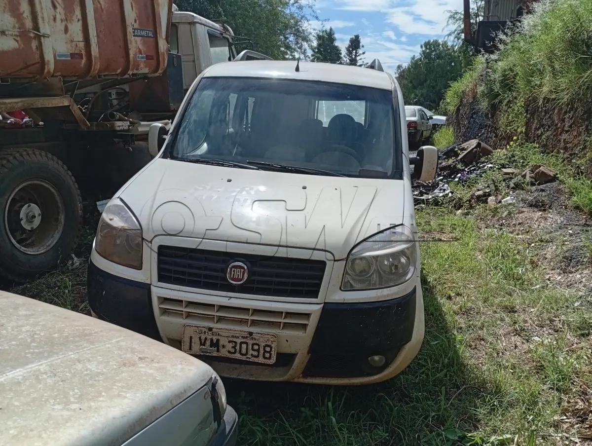 LOTE 030 - AUTOMÓVEL PASSAGEIRO, placas IVM3098, RENAVAM 01004005307, Nº DE PATRIMÔNIO – 6763