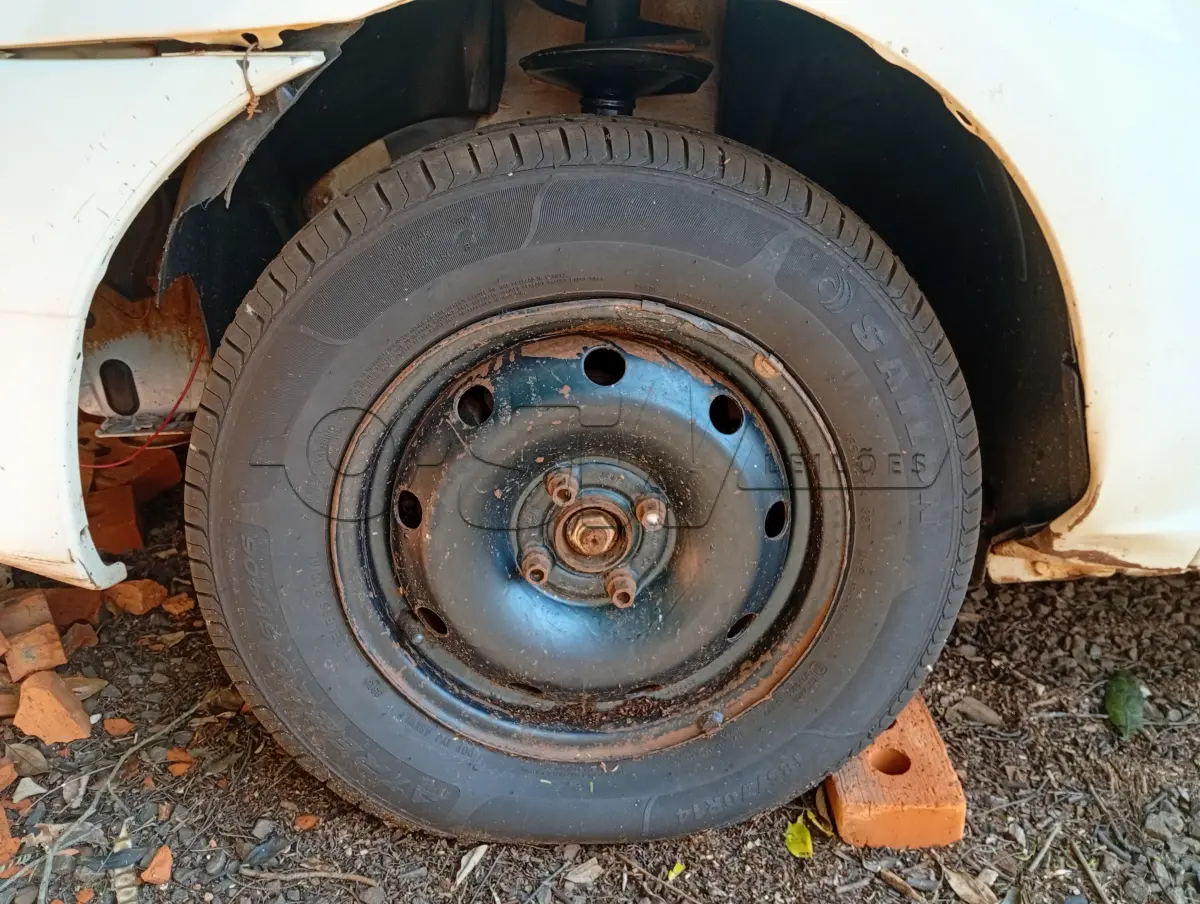 LOTE 031 - AUTOMÓVEL PASSAGEIRO, Placas DJF 4108, RENAVAM 00946375615