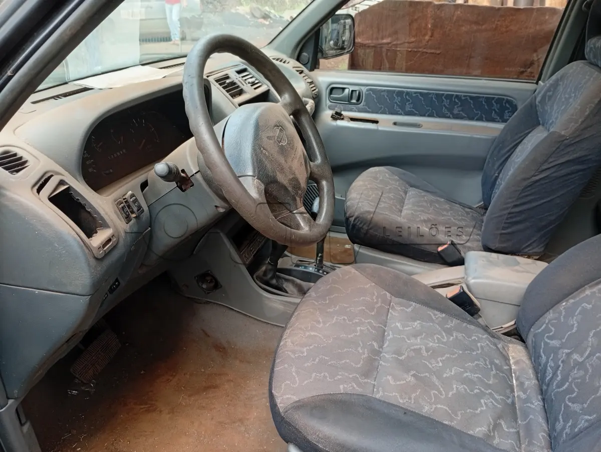 LOTE 005 - UTILITÁRIO NISSAN MISTRAL STW, Placas IXW 5799, RENAVAM 01119936460