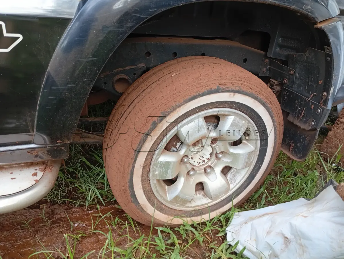 LOTE 005 - UTILITÁRIO NISSAN MISTRAL STW, Placas IXW 5799, RENAVAM 01119936460