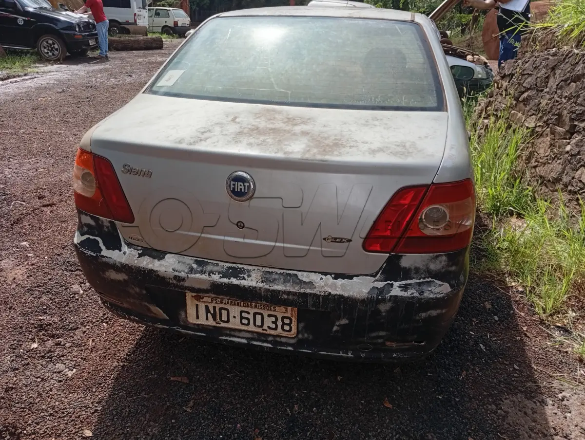 LOTE 003 - AUTOMÓVEL FIAT SIENA FIRE FLEX, Placas INO 6038, RENAVAM 00906720591