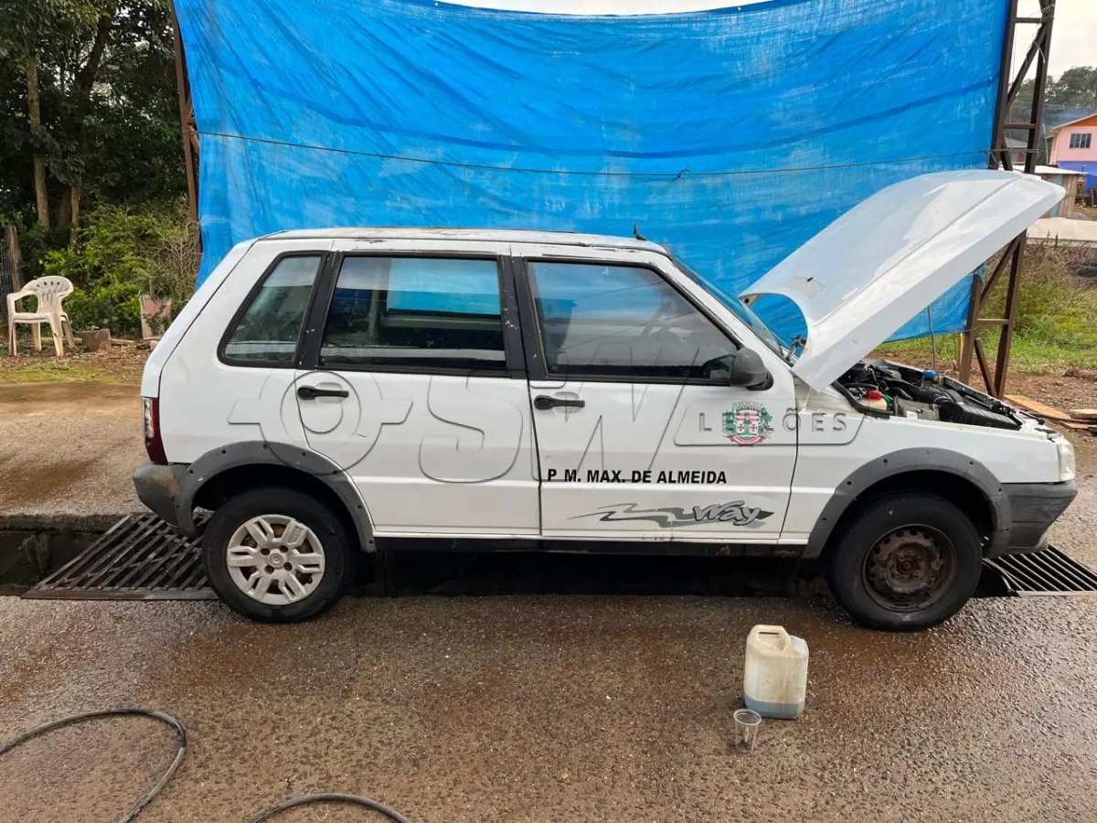 LOTE 002 - FIAT UNO