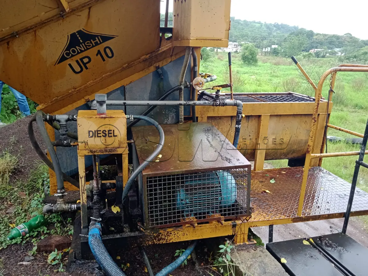 LOTE 003 - Usina de asfalto / Tanque Metálico