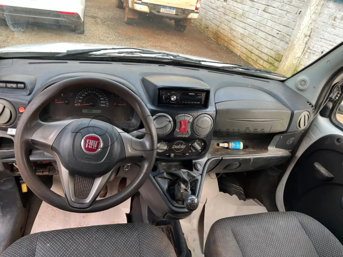 LOTE 003 - FIAT DOBLO