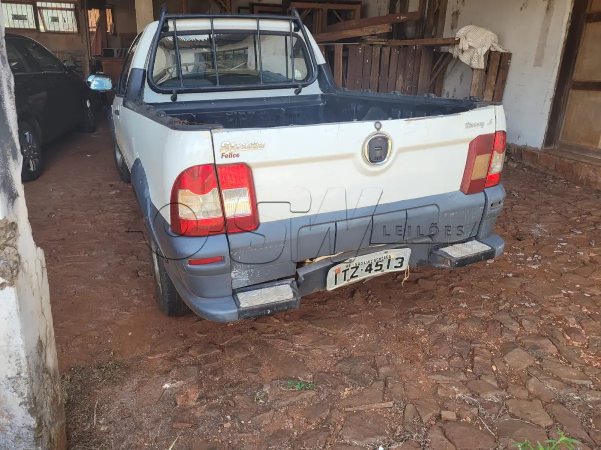 LOTE 013 - FIAT/STRADA WORKING