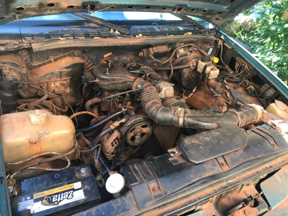 LOTE 001 - Caminhonete GM/S10