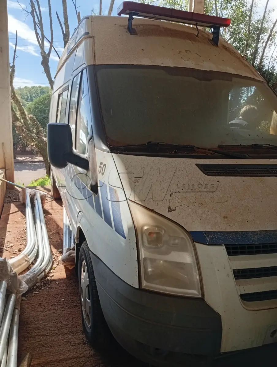 LOTE 023 - CAMINHONETE (AMBULÂNCIA), Placas IUX 9H30, RENAVAM 00589165046