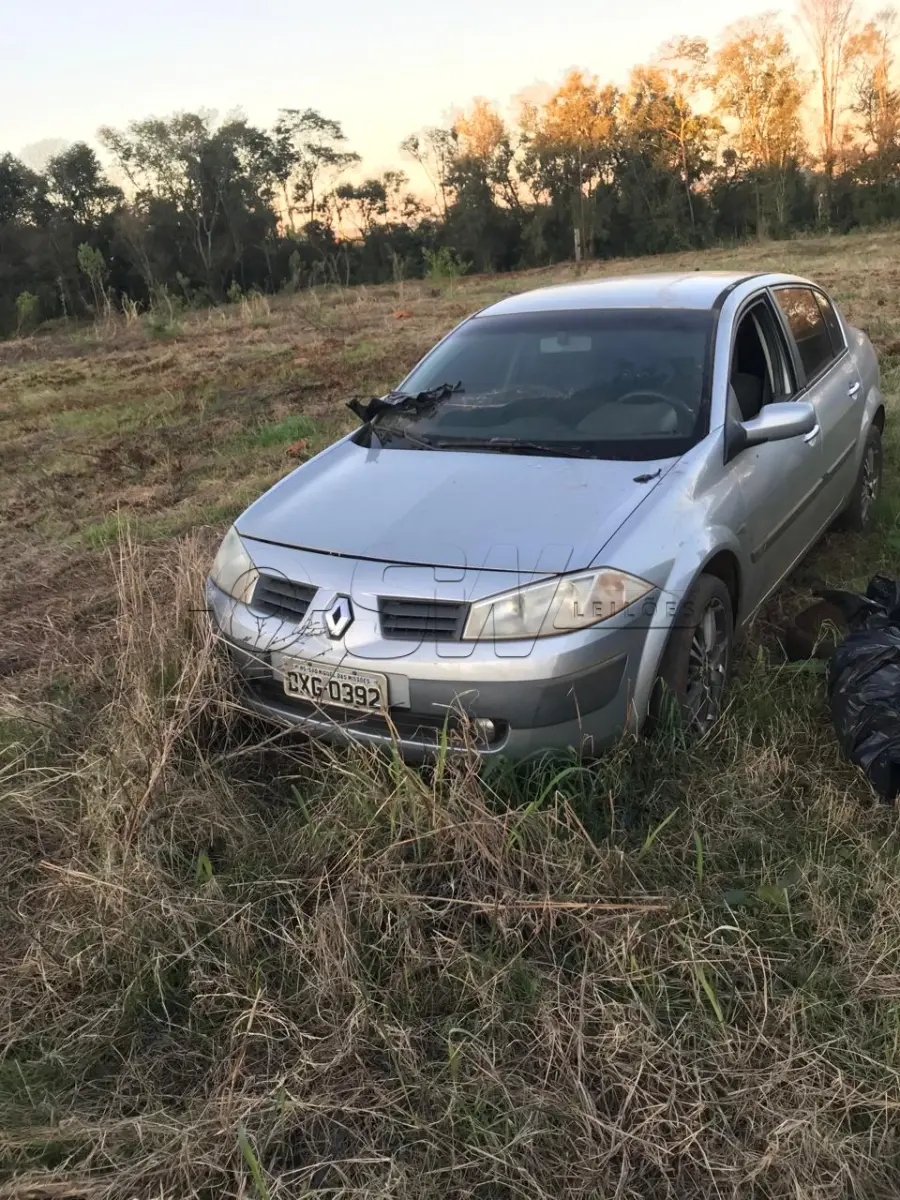 LOTE 001 - RENAULT MEGANESD