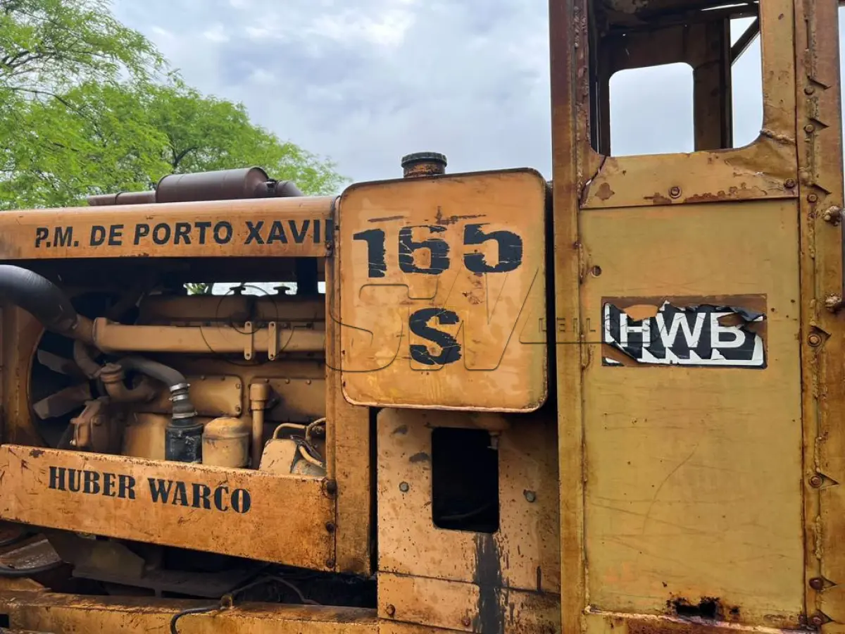 LOTE 005 - Motoniveladora Huber Warco 165M.