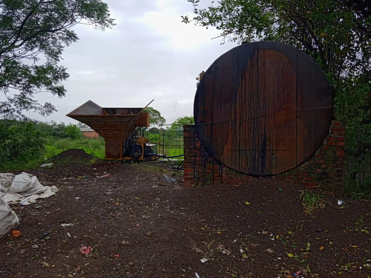 LOTE 003 - Usina de asfalto / Tanque Metálico