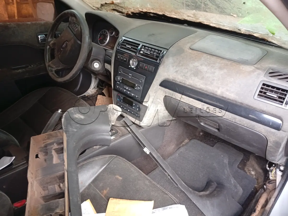 LOTE 028 - AUTOMÓVEL PASSAGEIRO, placas  AOB5D66, RENAVAM 00895405229,