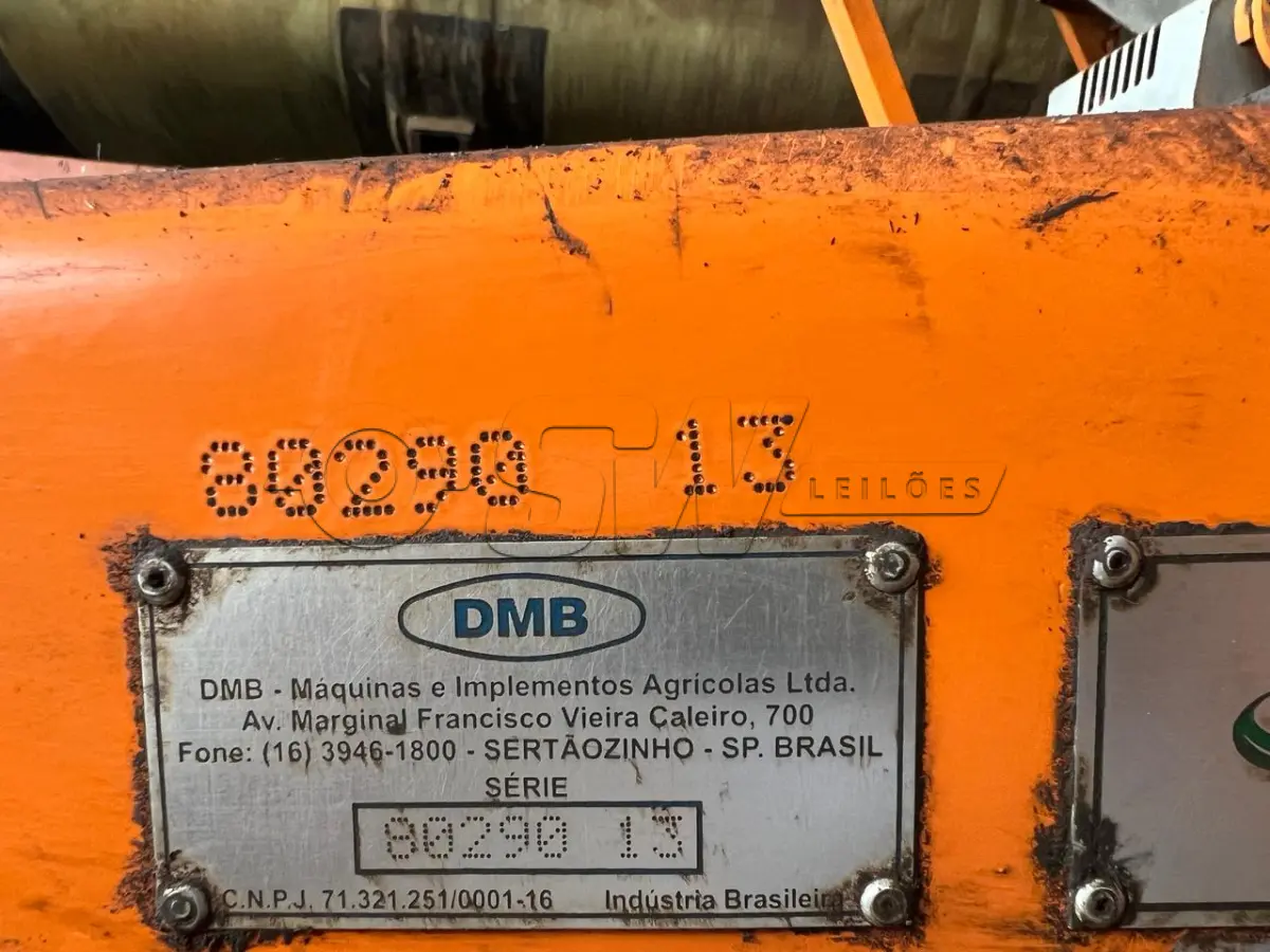 LOTE 004 - Plantadora de cana de açúcar picada.