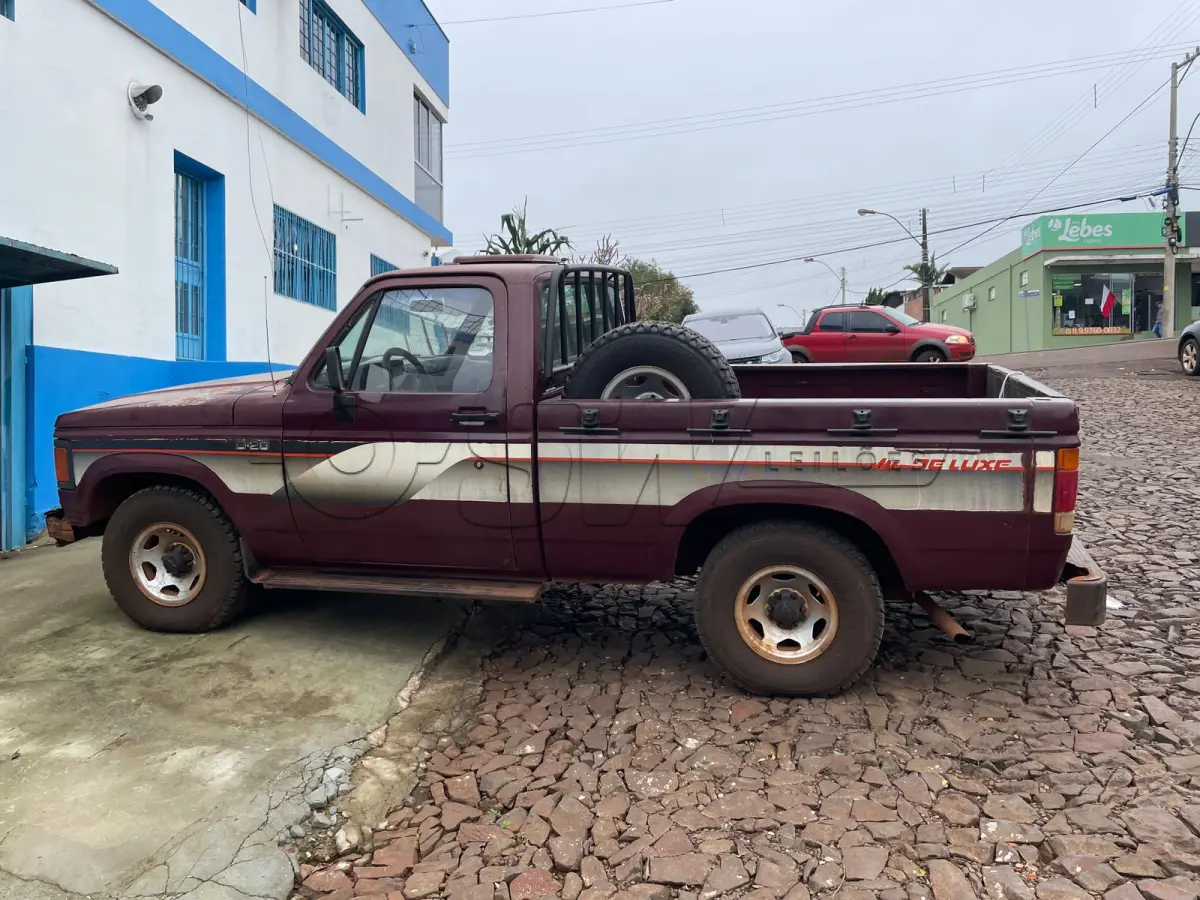 LOTE 001 - Caminhonete GM/D20 CUSTOM S