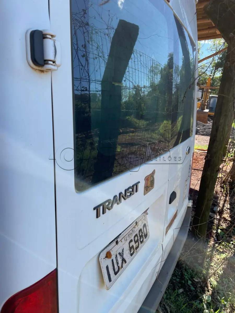 LOTE 005 - MICRO-ÔNIBUS FORD