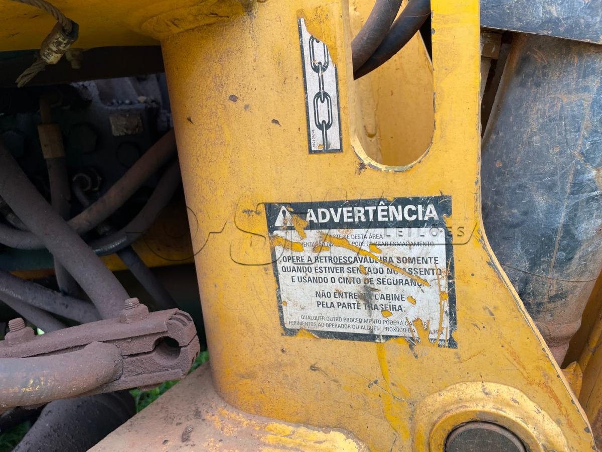 Retroescavadeira