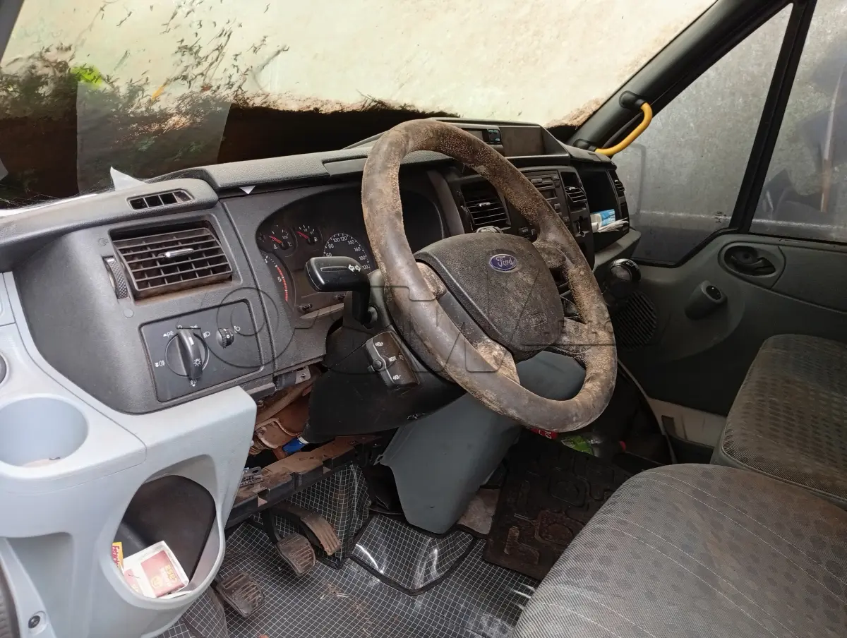 LOTE 007 - PASSAGEIRO MICRO-ÔNIBUS (VAN) FORD TRANSIT TCA MIC, Placas IVE 0558, RENAVAM 00600389472