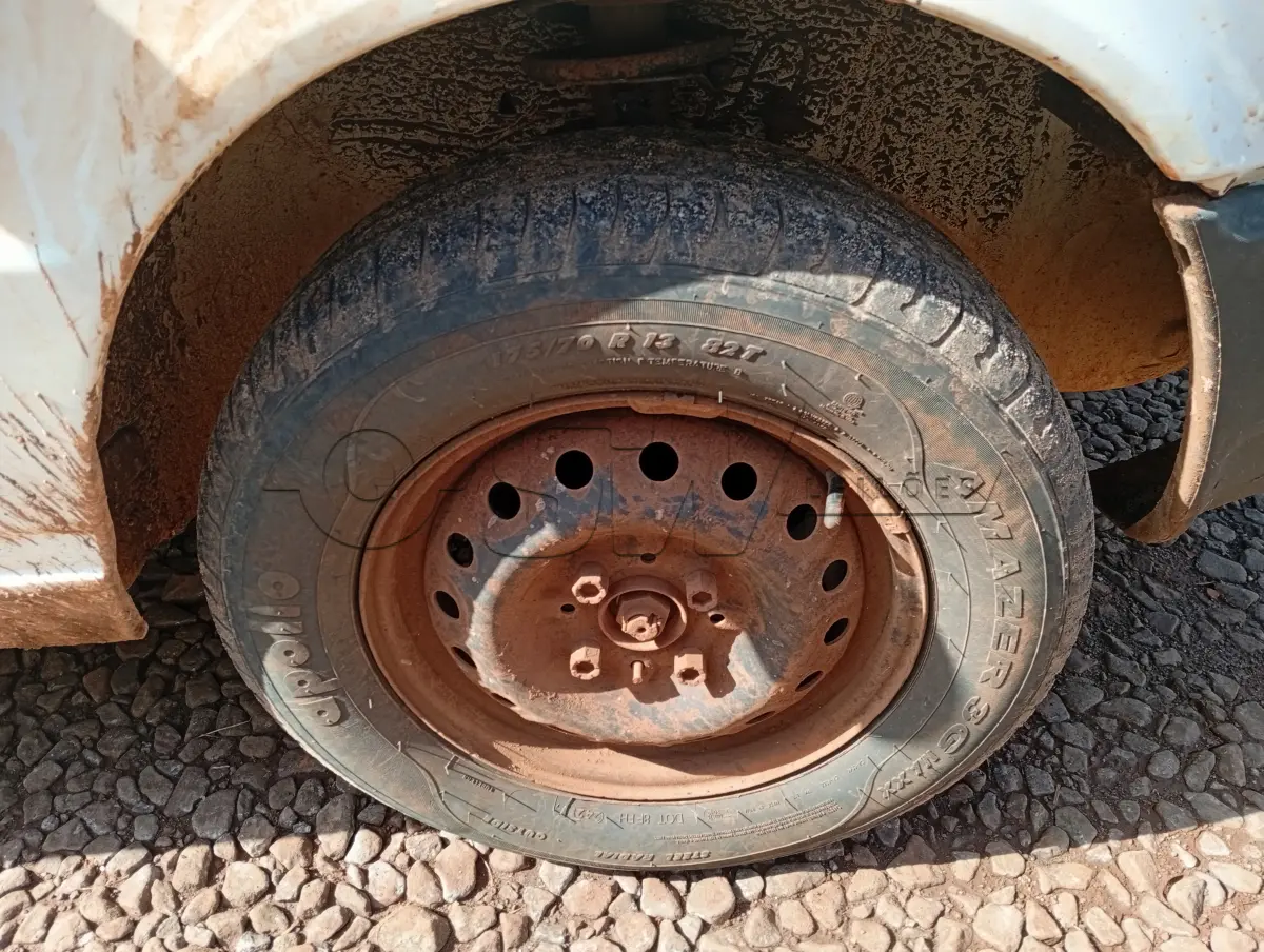 LOTE 029 - AUTOMÓVEL PASSAGEIRO, FIAT UNO MILE FIRE Placas IKX9H00, RENAVAM 00793953723