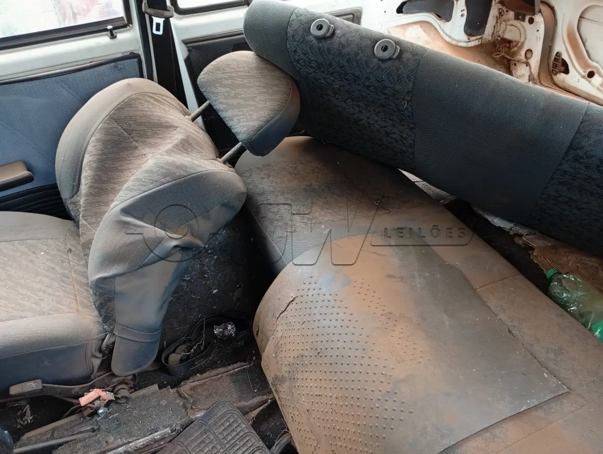 LOTE 001 - AUTOMÓVEL FIAT UNO MILE SX, Placas IHP 3G56, RENAVAM 00699332761