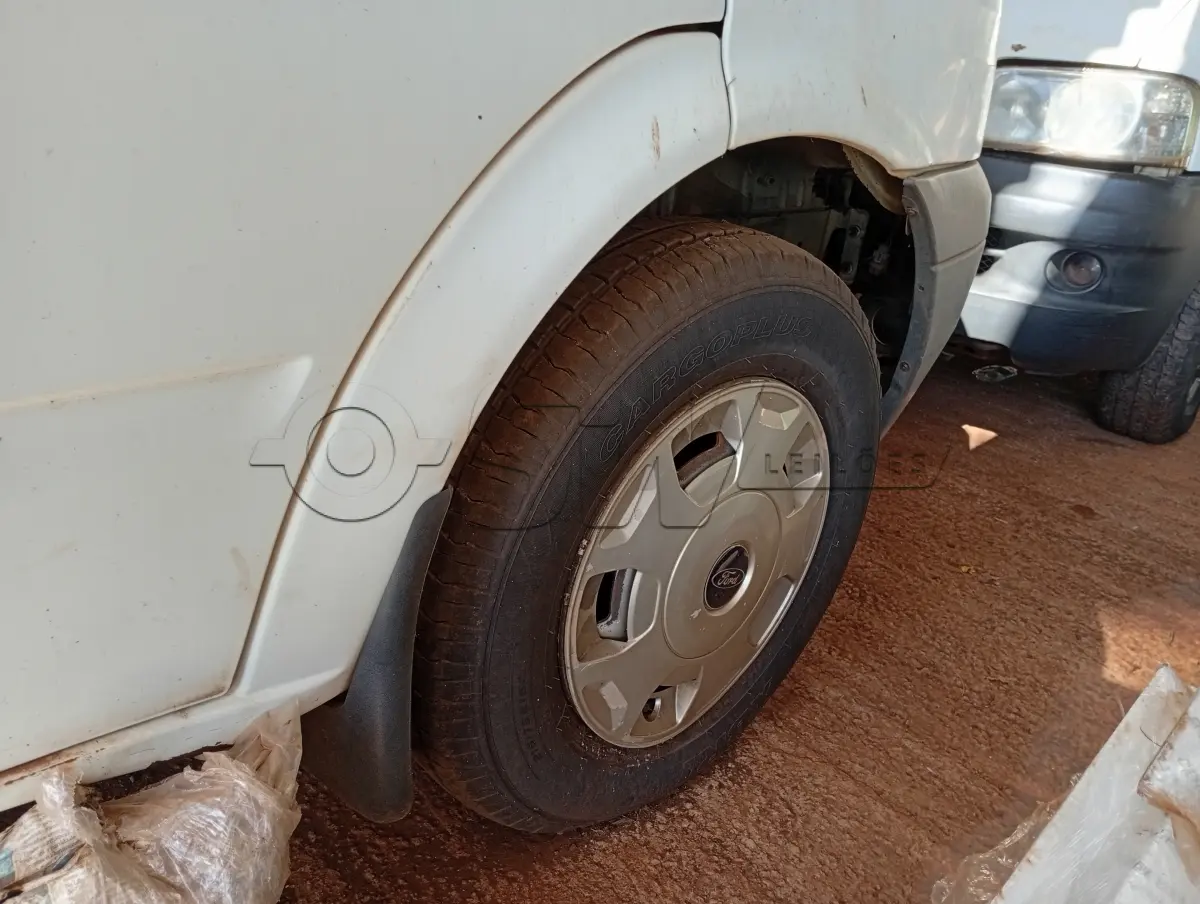 LOTE 023 - CAMINHONETE (AMBULÂNCIA), Placas IUX 9H30, RENAVAM 00589165046