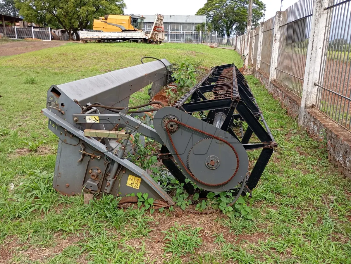 Colheitadeira Valtra BC 4500