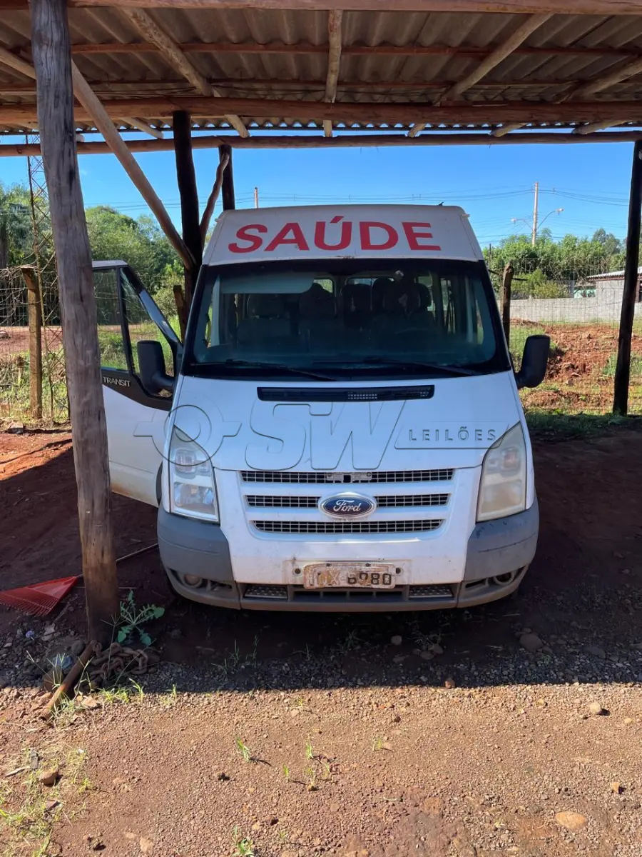 LOTE 005 - MICRO-ÔNIBUS FORD