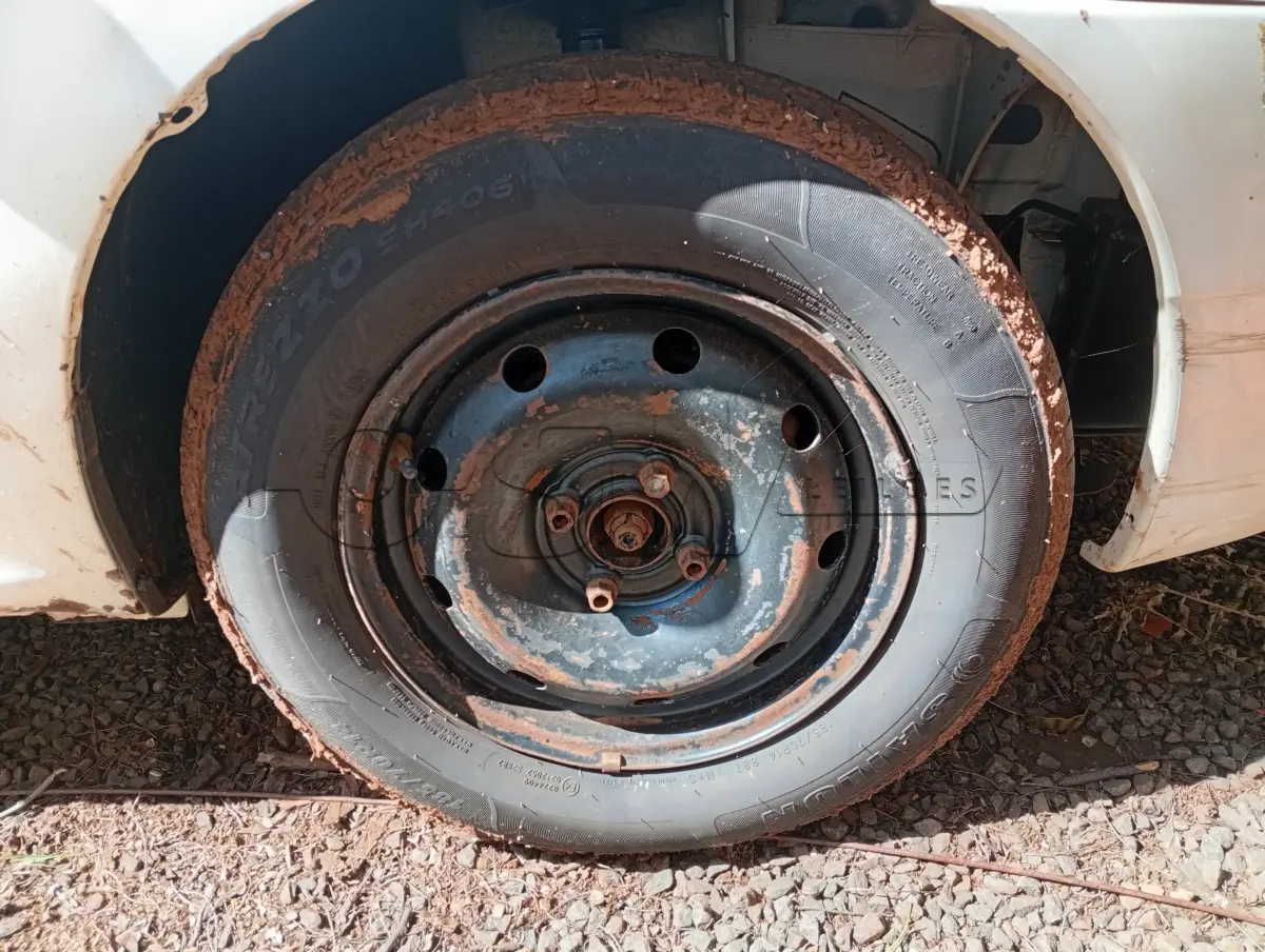 LOTE 031 - AUTOMÓVEL PASSAGEIRO, Placas DJF 4108, RENAVAM 00946375615