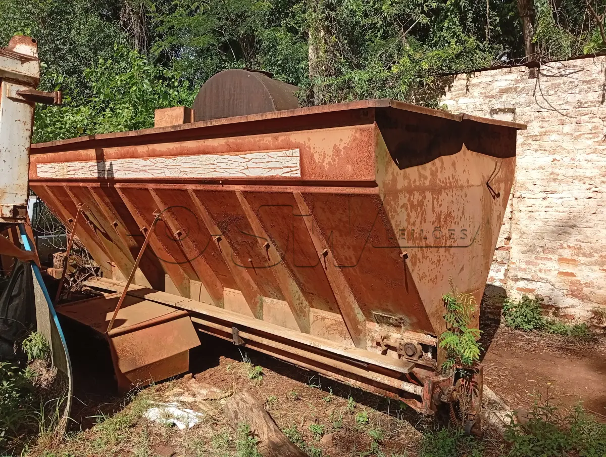 LOTE 012 - EQUIPAMENTO ESPALHADOR DE CALCÁRIO e fertilizante, marca IPACOL