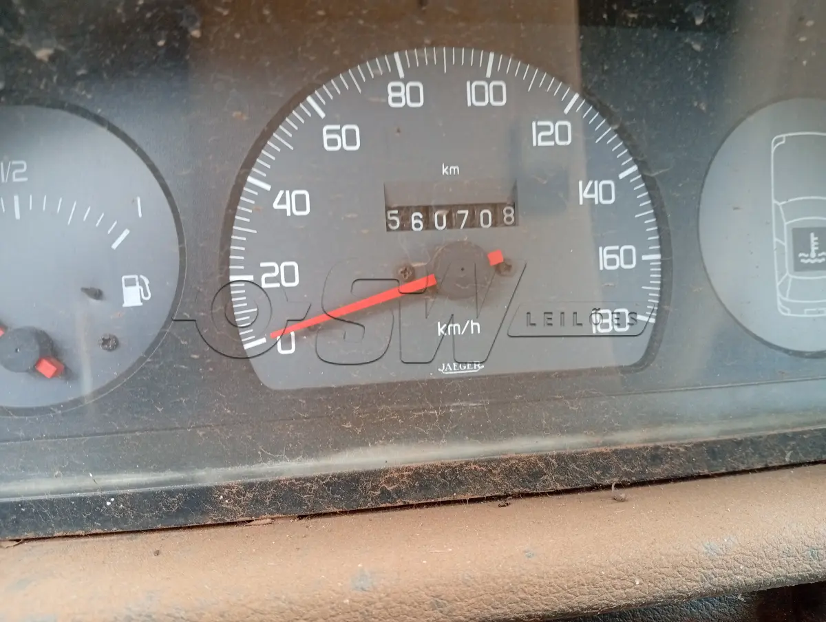 LOTE 001 - AUTOMÓVEL FIAT UNO MILE SX, Placas IHP 3G56, RENAVAM 00699332761