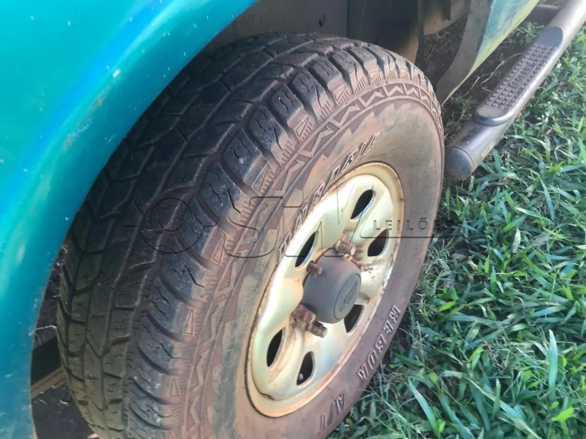 LOTE 001 - Caminhonete GM/S10