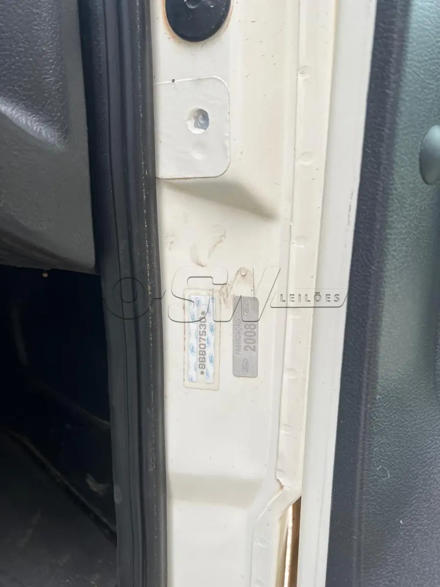 LOTE 016 - Caminhão FORD/CARGO 2422 E, Placa IOP8339, ano/mod. 2008, cor branca
