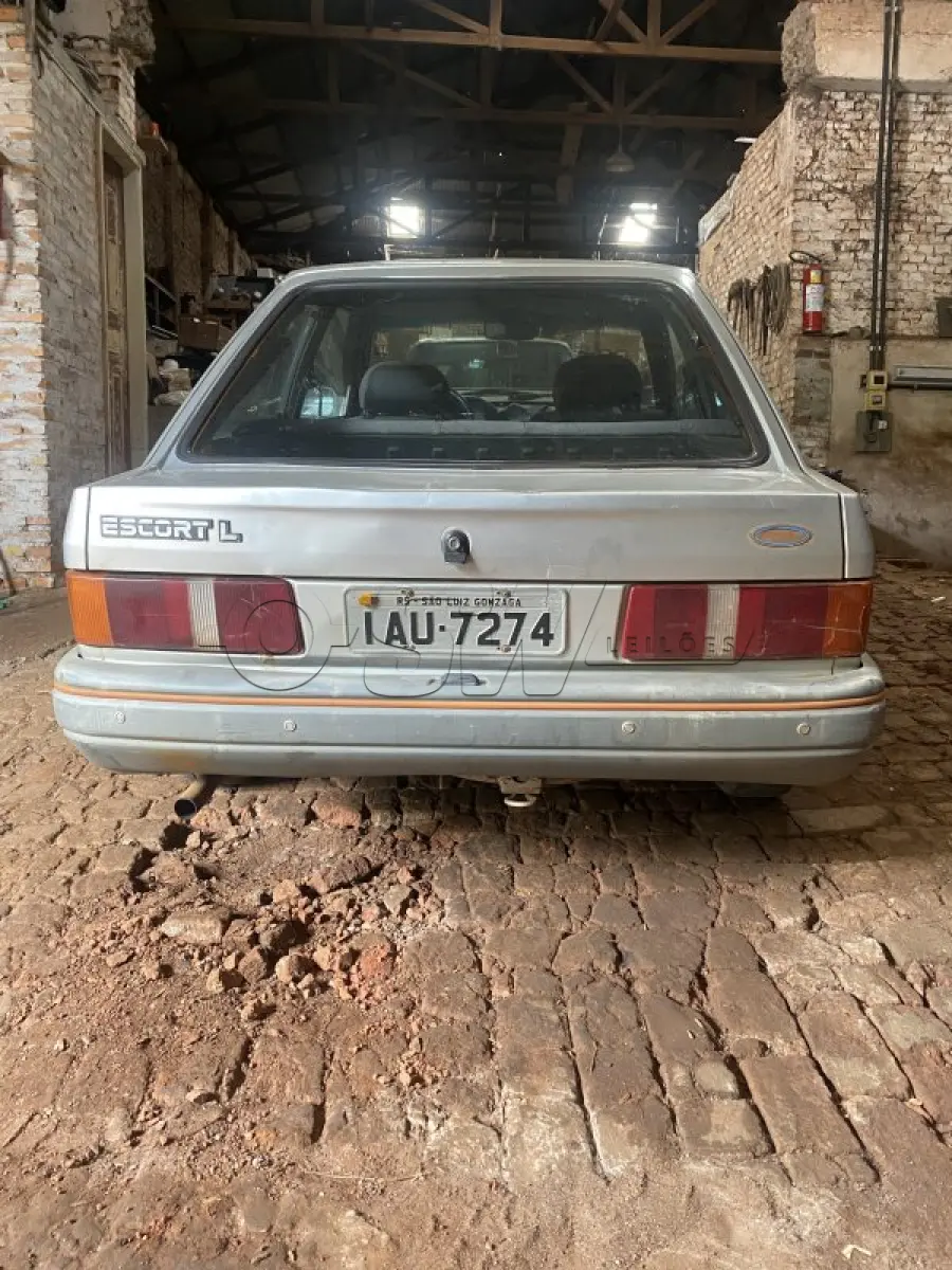 LOTE 001 - FORD ESCORT L 1.6, COR PRATA, ANO DE FABRICAÇÃO 1992, ANO DO MODELO 1992, PLACAS IAU7274, RENAVAM 564249661, CHASSI 9BFZZZ54ZNB247973