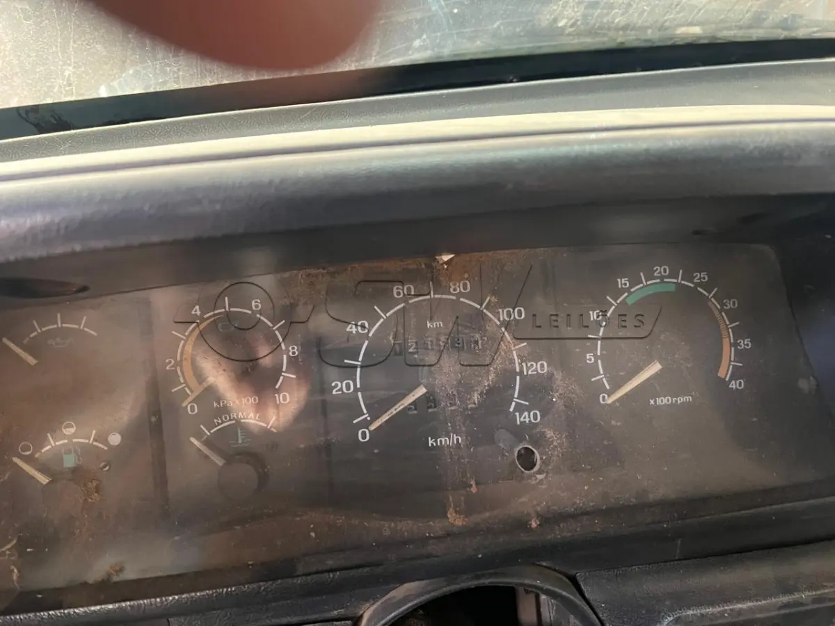 LOTE 001 - Caminhão FORD/F14000 HD; Placa IJB4975, ANO/MOD: 1998