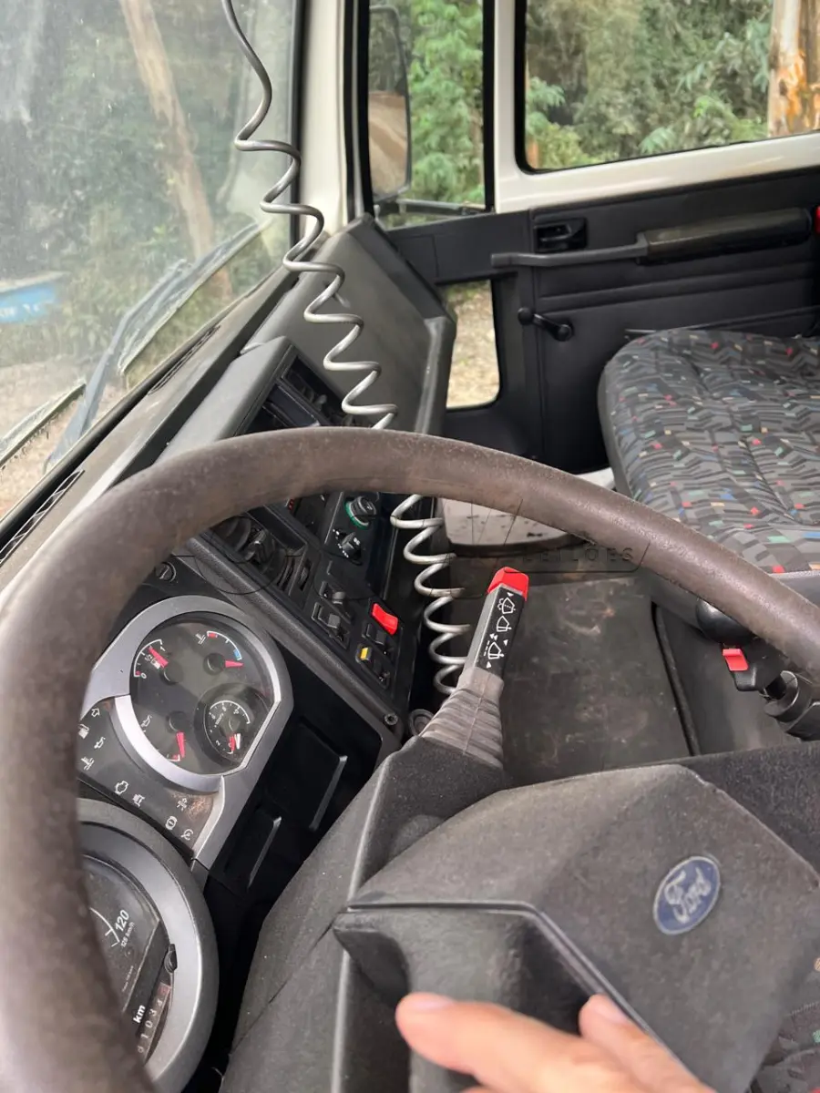 LOTE 016 - Caminhão FORD/CARGO 2422 E, Placa IOP8339, ano/mod. 2008, cor branca