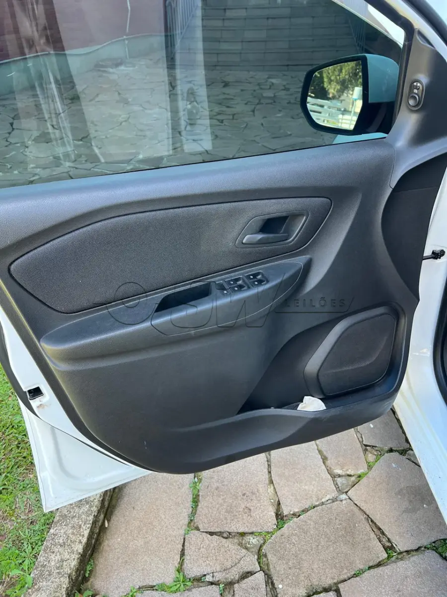 LOTE 012 - automóvel Chevrolet/Spin 1.8 AT LT7, placa JBO1D99. Cor Branca