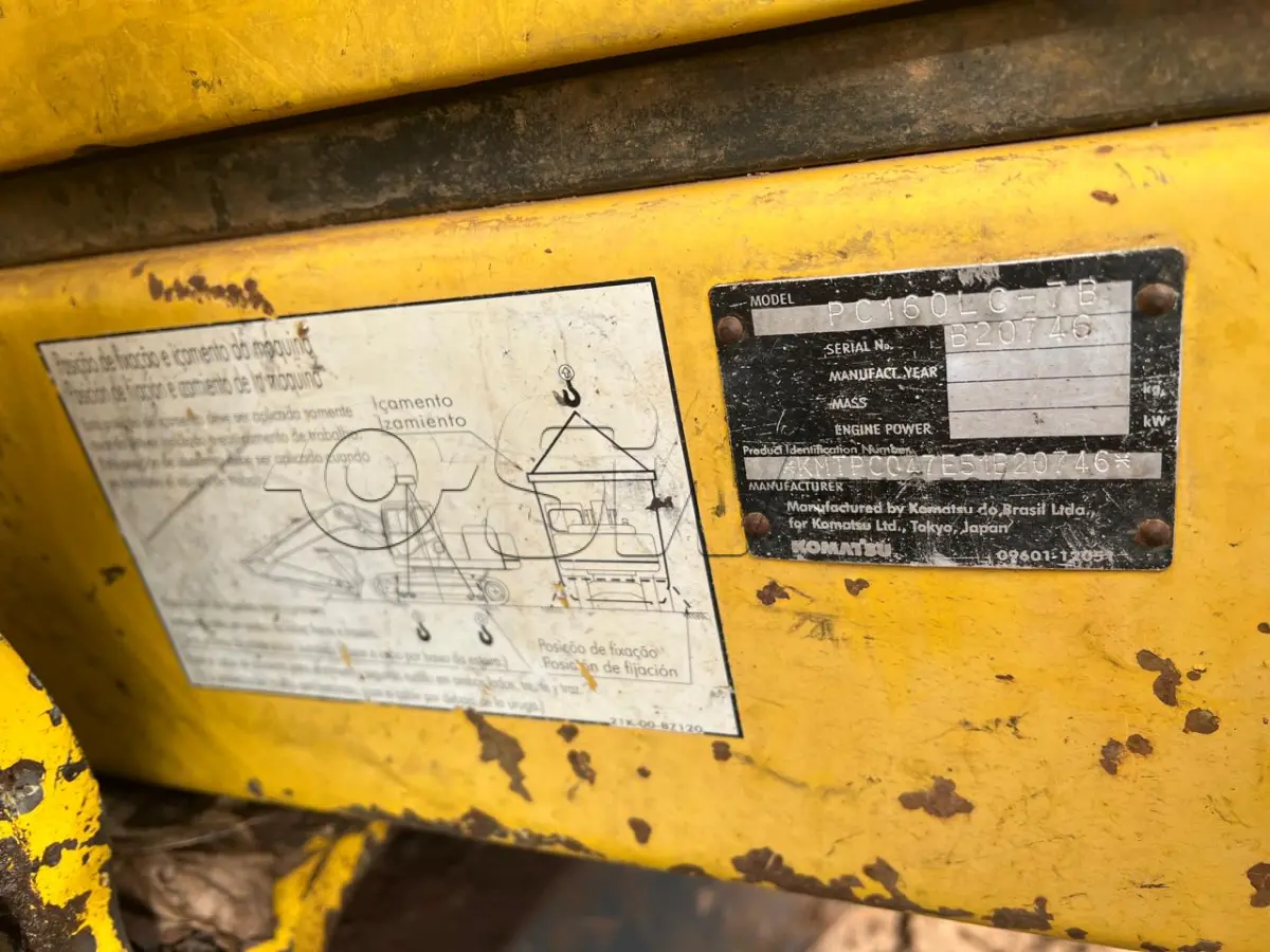 LOTE 010 - Escavadeira Hidráulica, marca Komatsu, modelo PC 160 LC-7B