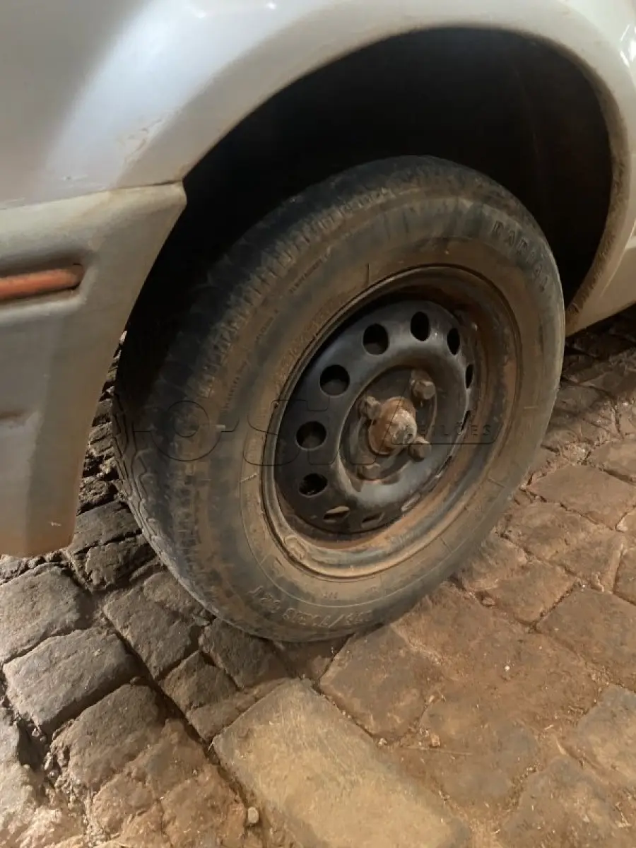 LOTE 001 - FORD ESCORT L 1.6, COR PRATA, ANO DE FABRICAÇÃO 1992, ANO DO MODELO 1992, PLACAS IAU7274, RENAVAM 564249661, CHASSI 9BFZZZ54ZNB247973