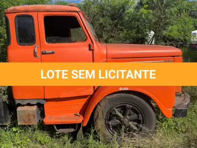 LOTE 002 - Caminhão