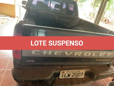 LOTE 001 - Camioneta GM/10