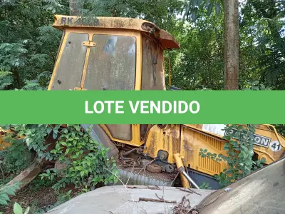 LOTE 011 - MÁQUINA RODOVIÁRIA - RETROESCAVADEIRA, RANDON, modelo RK-406B 4x4,