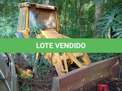 LOTE 011 - MÁQUINA RODOVIÁRIA - RETROESCAVADEIRA, RANDON, modelo RK-406B 4x4,