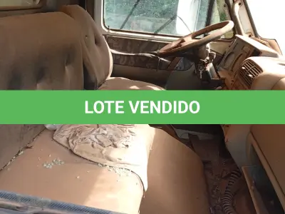 LOTE 022 - CAMINHÃO CAÇAMBA, placas  JZO8227, RENAVAM 00785152881,