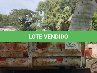 LOTE 014 - EQUIPAMENTO - CAÇAMBA BASCULANTE, capacidade 06 m3, medindo 3,80x2,40x0,70, marca KUBITZ Nº KB 058