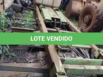 LOTE 013 - EQUIPAMENTO - CAÇAMBA BASCULANTE, medindo 4,75x2,40x0,50, marca KUBITZ Nº KB 024,