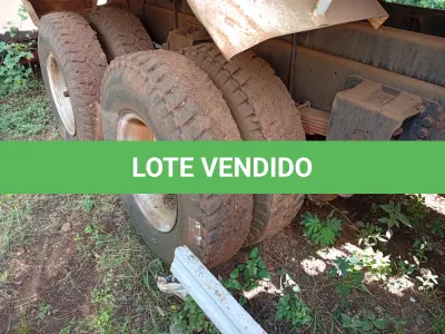 LOTE 022 - CAMINHÃO CAÇAMBA, placas  JZO8227, RENAVAM 00785152881,