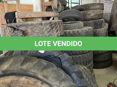 LOTE 003 - Sucata de pneus de várias bitolas, aproximadamente 50 unidades